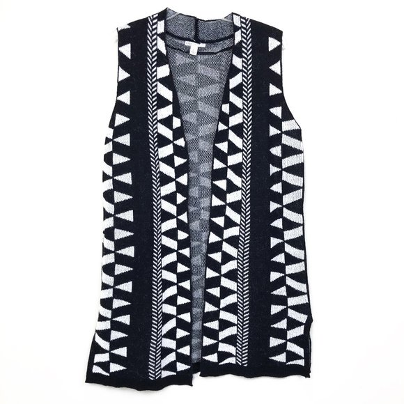 Cato Geometric Black & White Long Fuzzy Open Vest - Picture 1 of 6